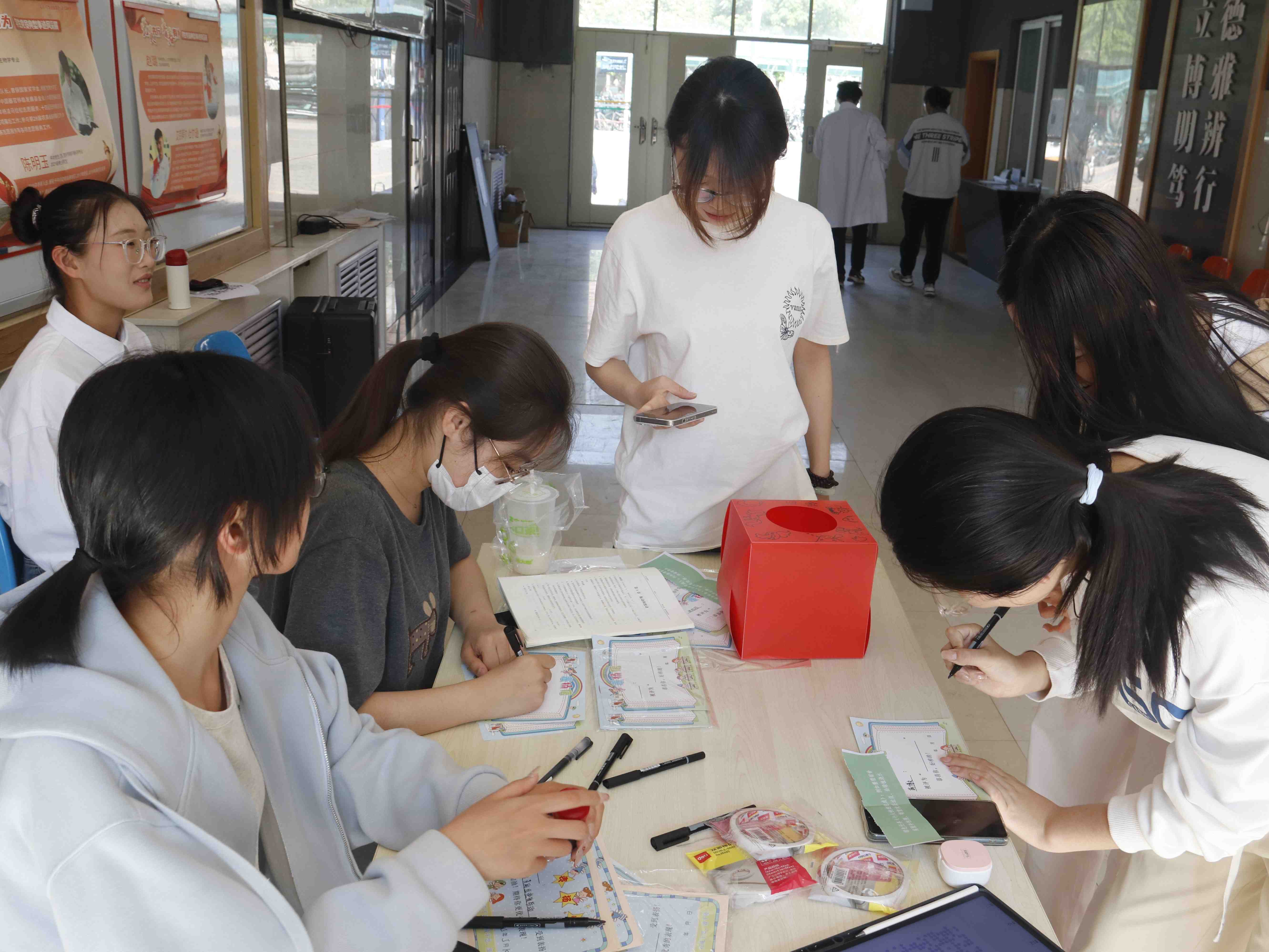 同学们积极参与2.jpg